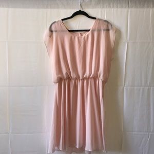 Adorable blush pink summer dress size jr.. XL